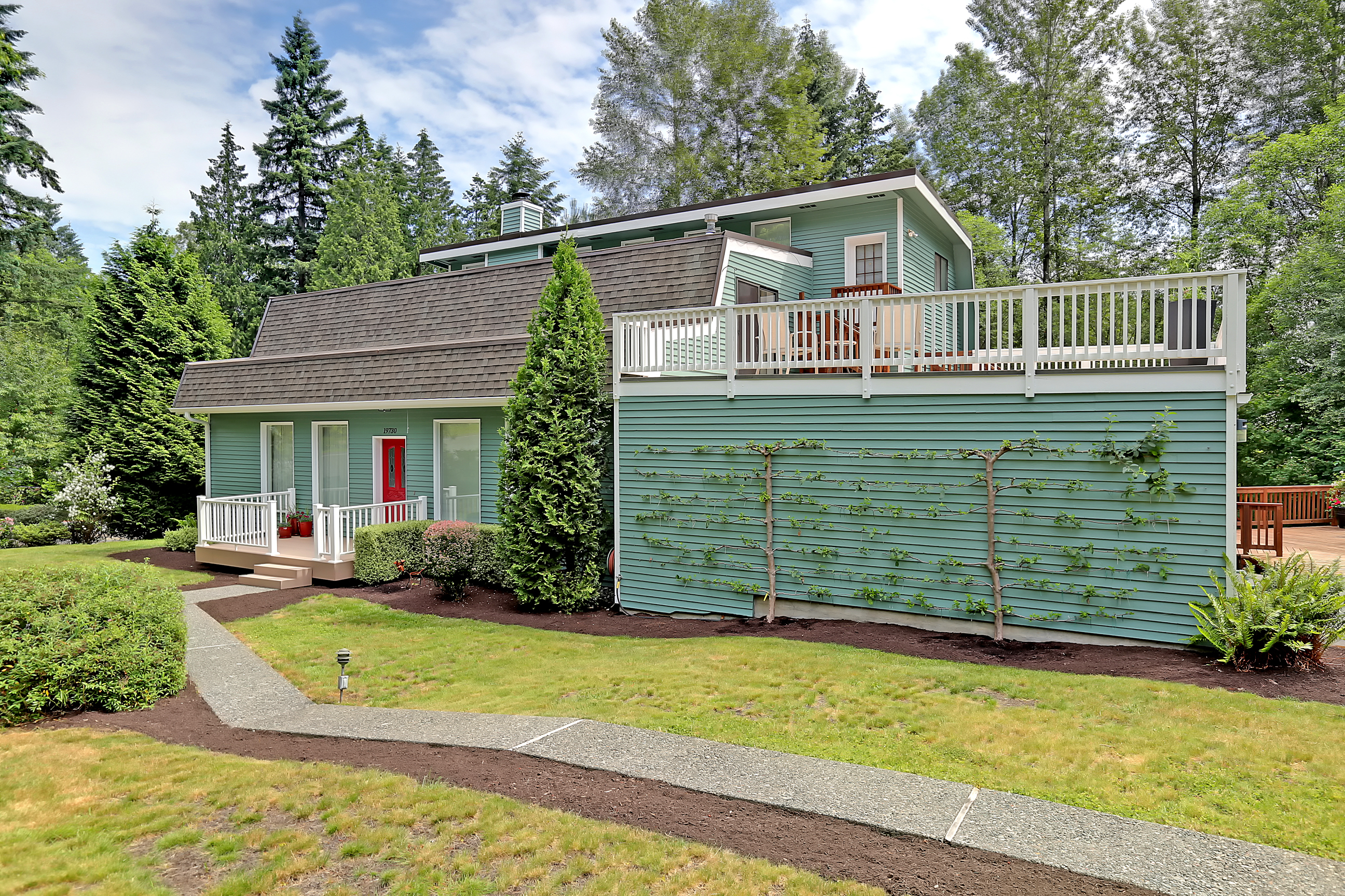 Property Photo: Beautiful wellington home 19730 159th Ct NE  WA 98072 