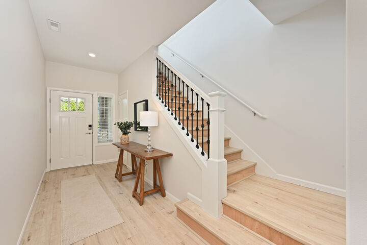Property Photo: Entry 4327  233rd Place SE  WA 98021 