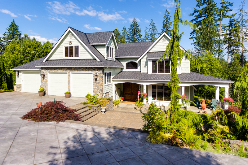Property Photo: 20121 NE 186th Ct WA 98077