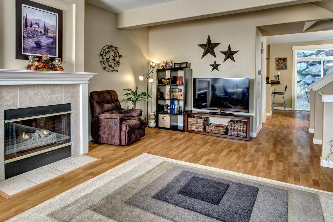 Property Photo: Family room 23300 SE Black Nugget Rd G6  WA 98029 