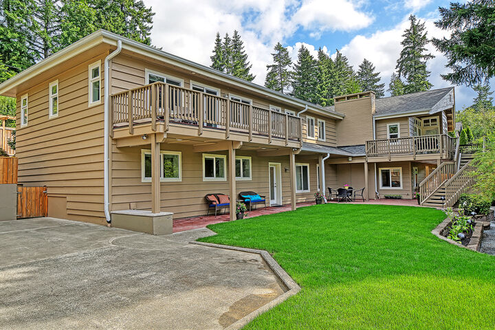 16605 SE 34th St  Bellevue WA 98008 photo