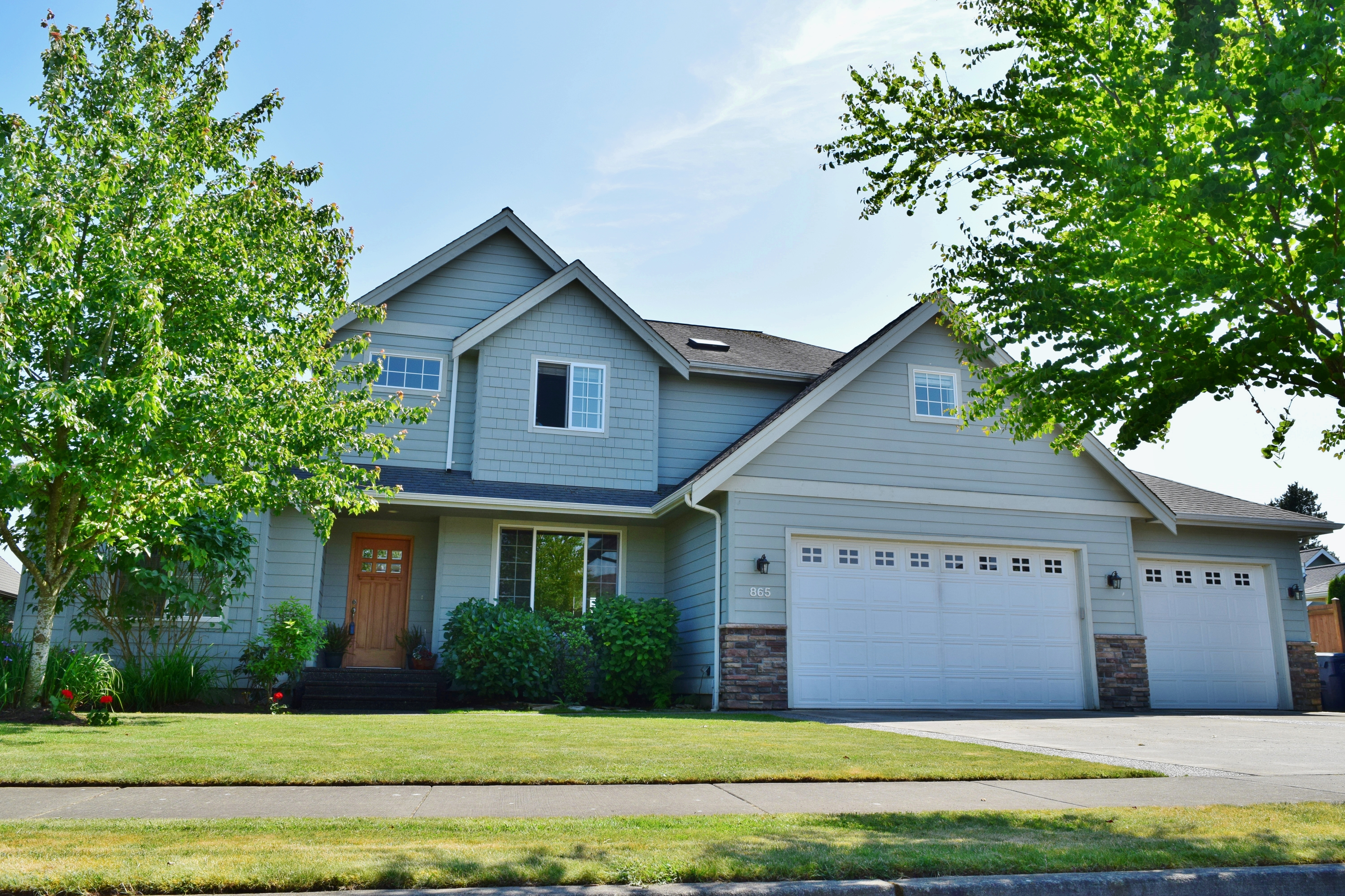 Property Photo: 865 W Park Dr WA 98264