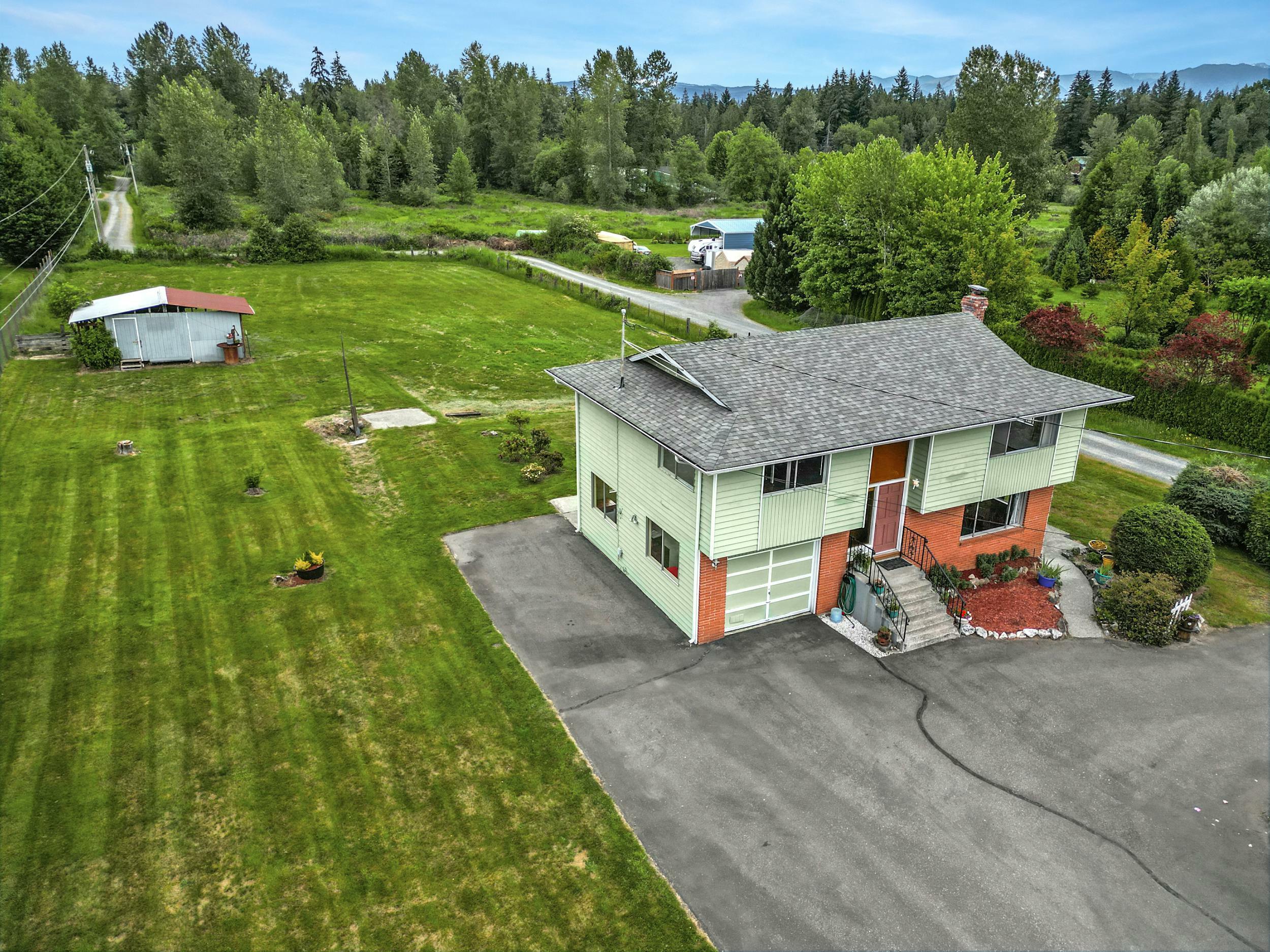 Property Photo:  12811 44th Street NE  WA 98258 