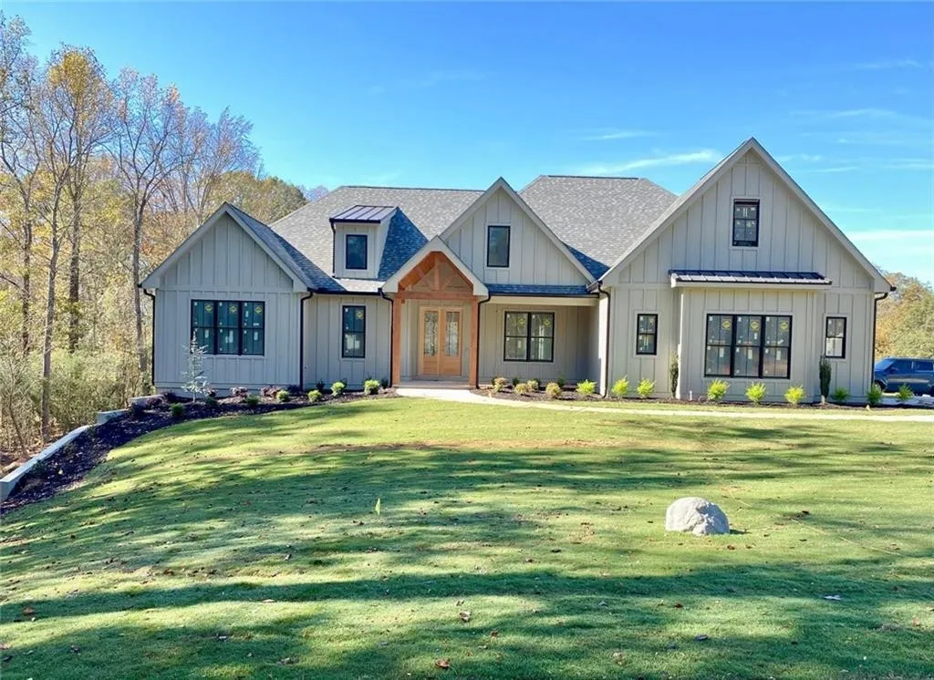 Property Photo: 9224 Waldrip Road GA 30506