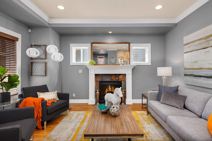 Property Photo: Living room 4508 S Brandon St WA 98118