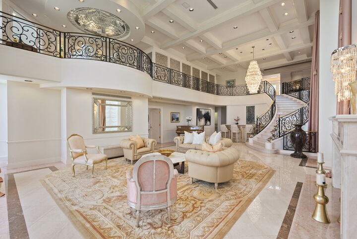 Property Photo: 763 Kaulana Place HI 96821