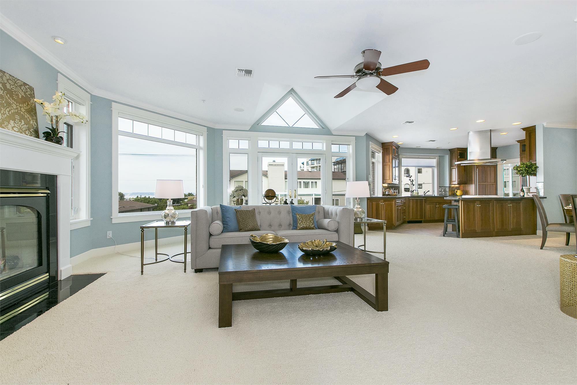 Property Photo: Interior 530 Walnut St 300  WA 98020 