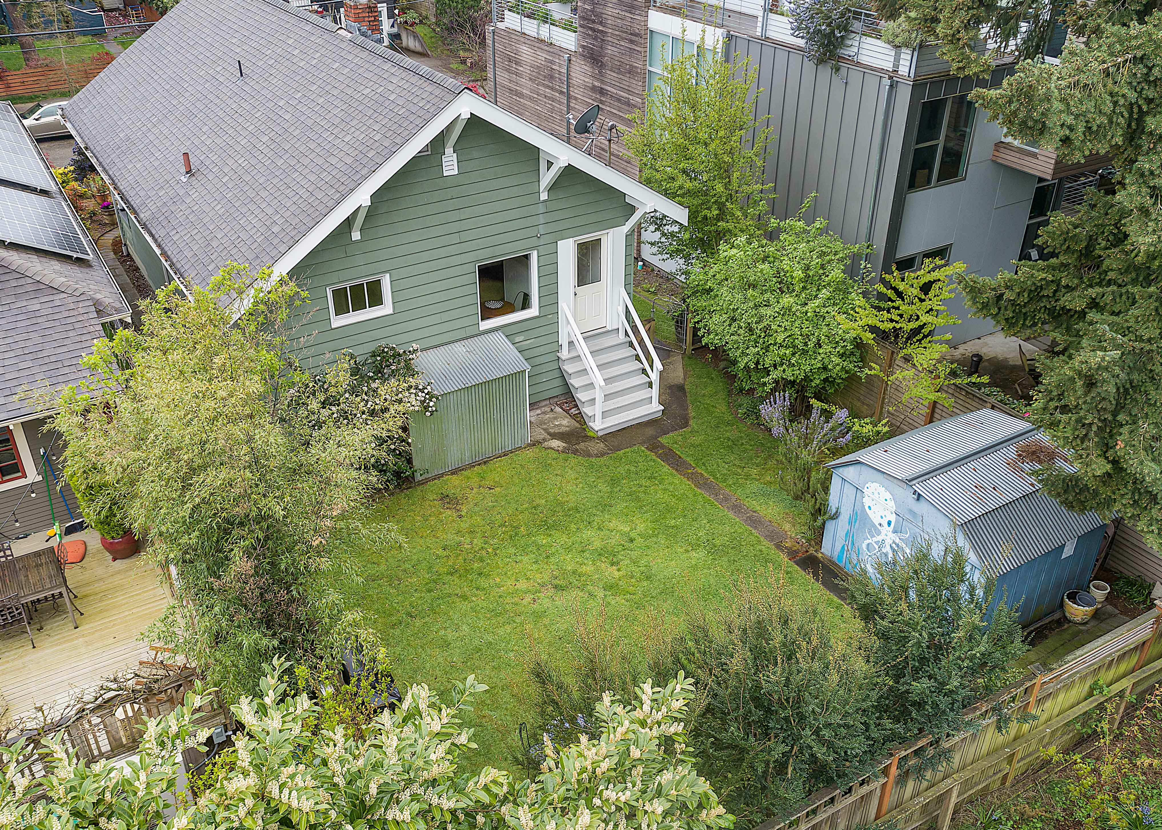 Property Photo:  2116 N 46th Street  WA 98103 