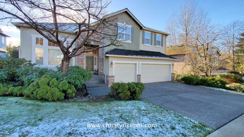 Property Photo:  485 150th Place NE  WA 98007 