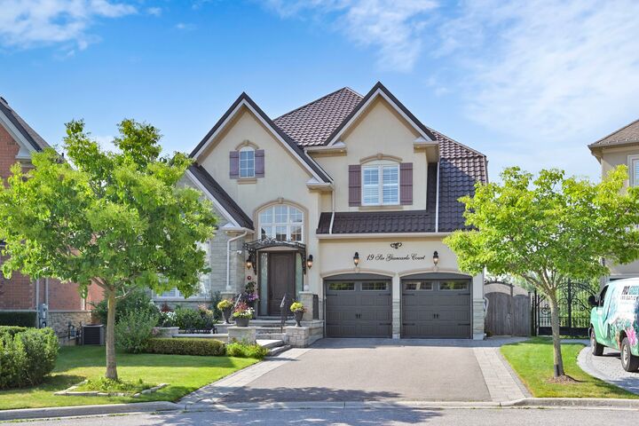 19 Sir Giancarlo Crt — photo 1