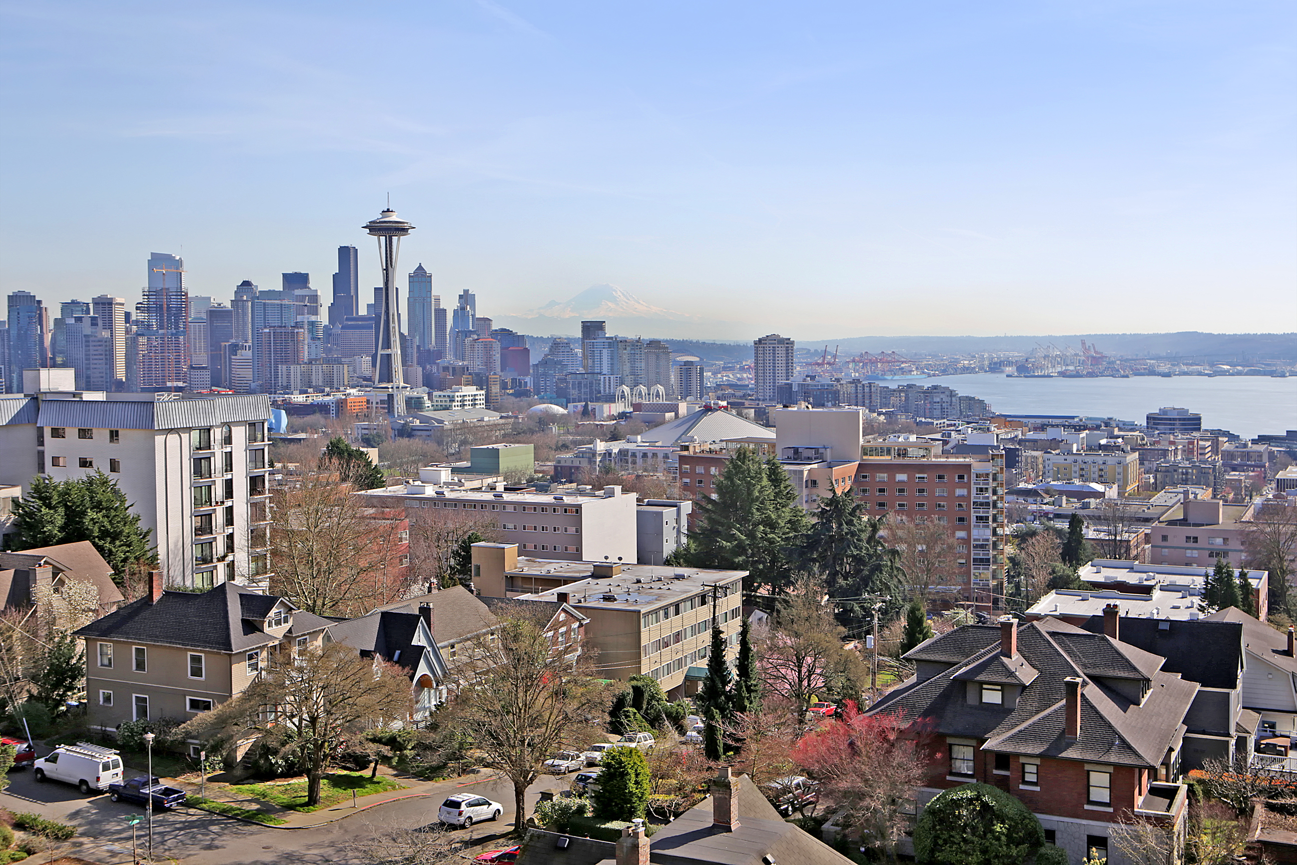 111 W Highland Drive 2E  Seattle WA 98119 photo