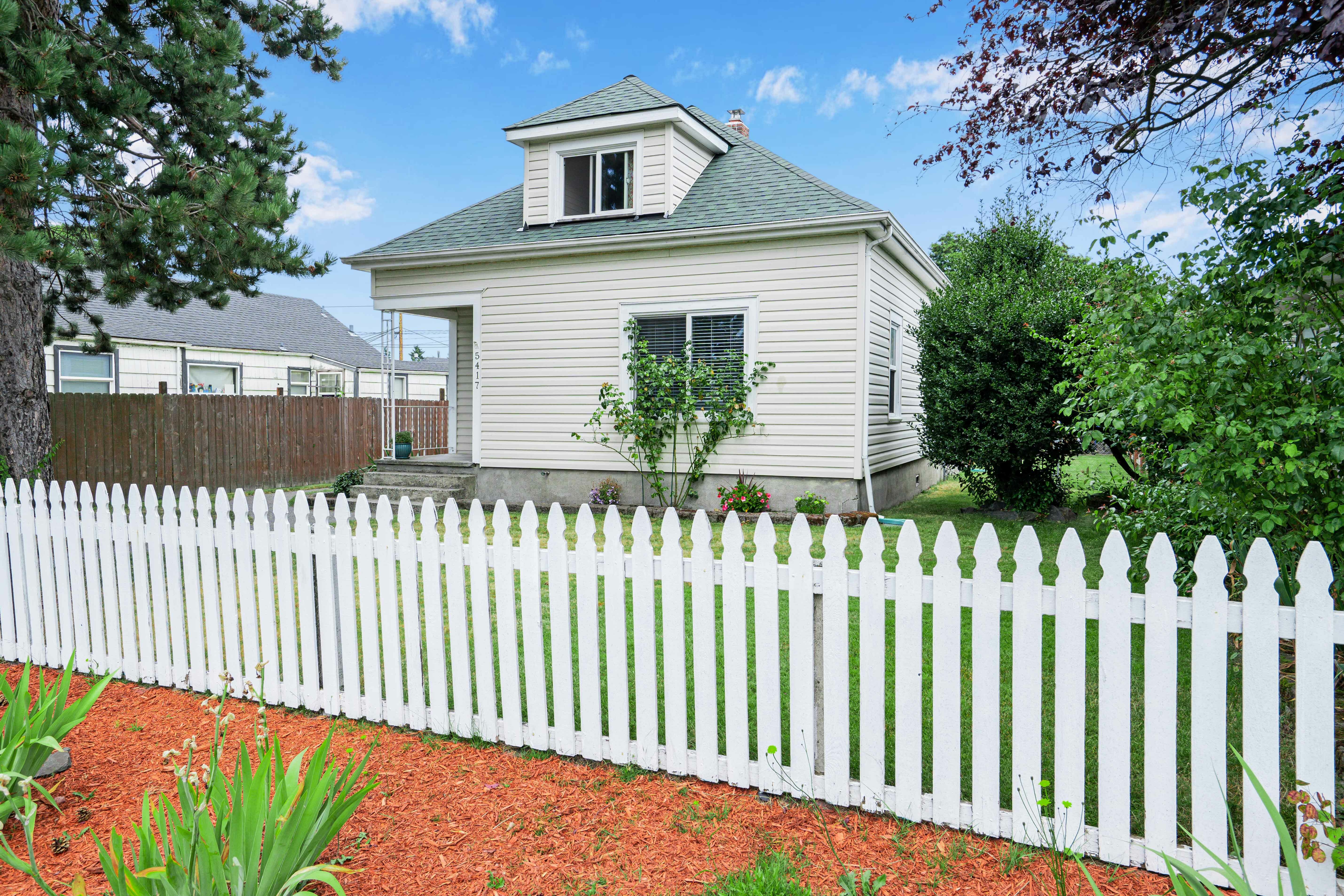 Property Photo: 5417 S Oakes St WA 98409